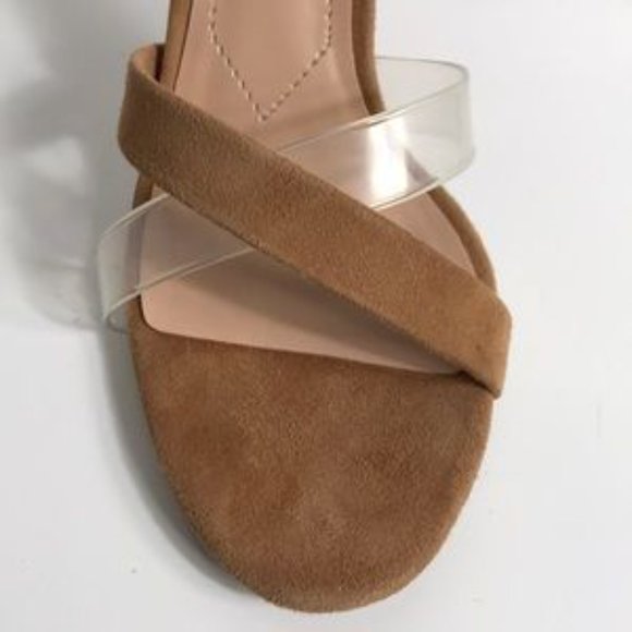 Charles David Courtney Metallic Pump - Picture 5 of 8